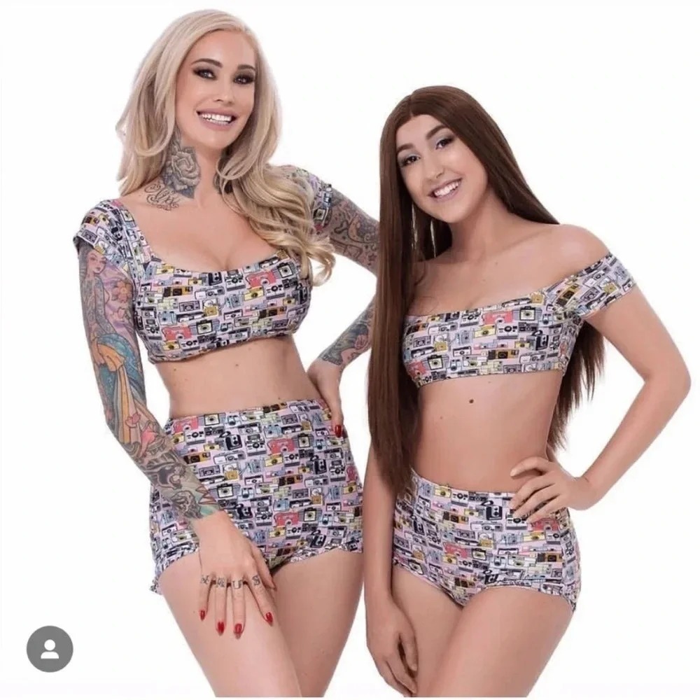 Red‎ Dolly Swimwear camera bikini retro top